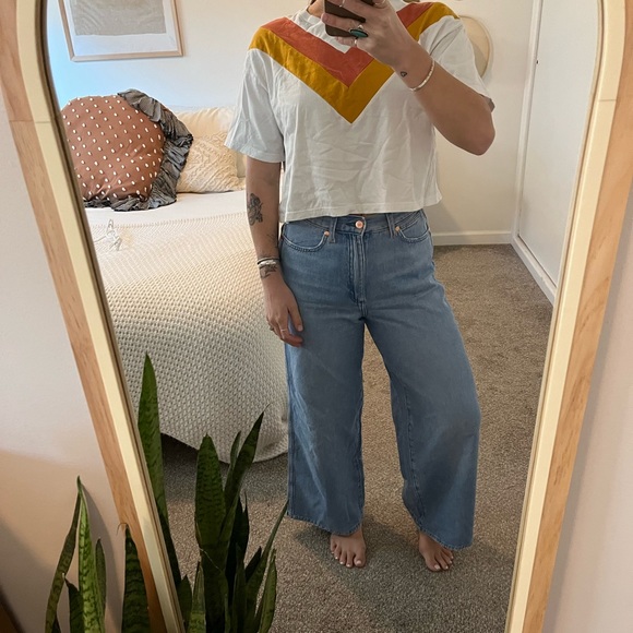 Forever 21 Crop tee, size medium, brand new - Picture 3 of 3